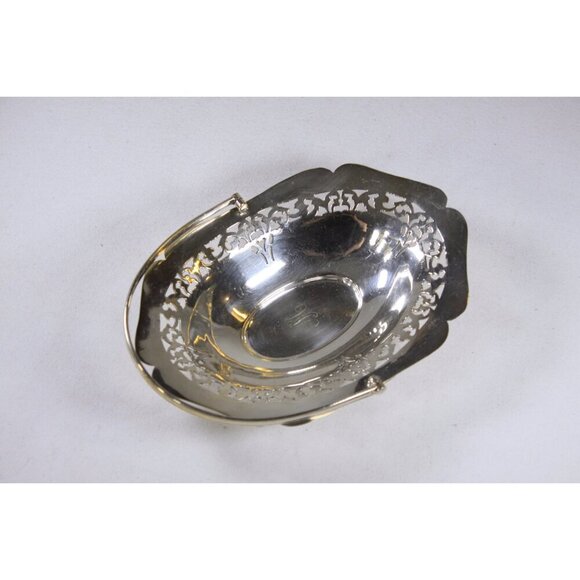 Vintage English Silver plated bon-bon dish initialled W, opulent key dish, - Picture 8 of 10